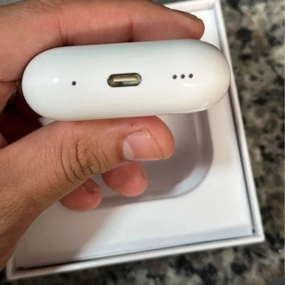 Apple AirPods Pro 2 - Picture 3 of 5